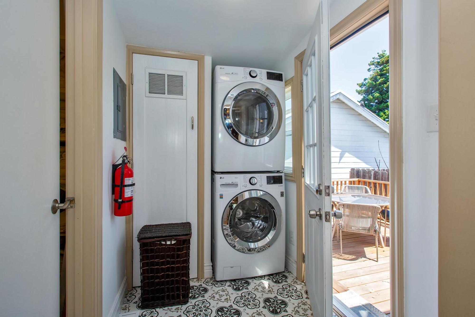 Holiday home 2br 2ba House, Ac, Near Ferry To San Francisco, 2 Free Parking Spaces
