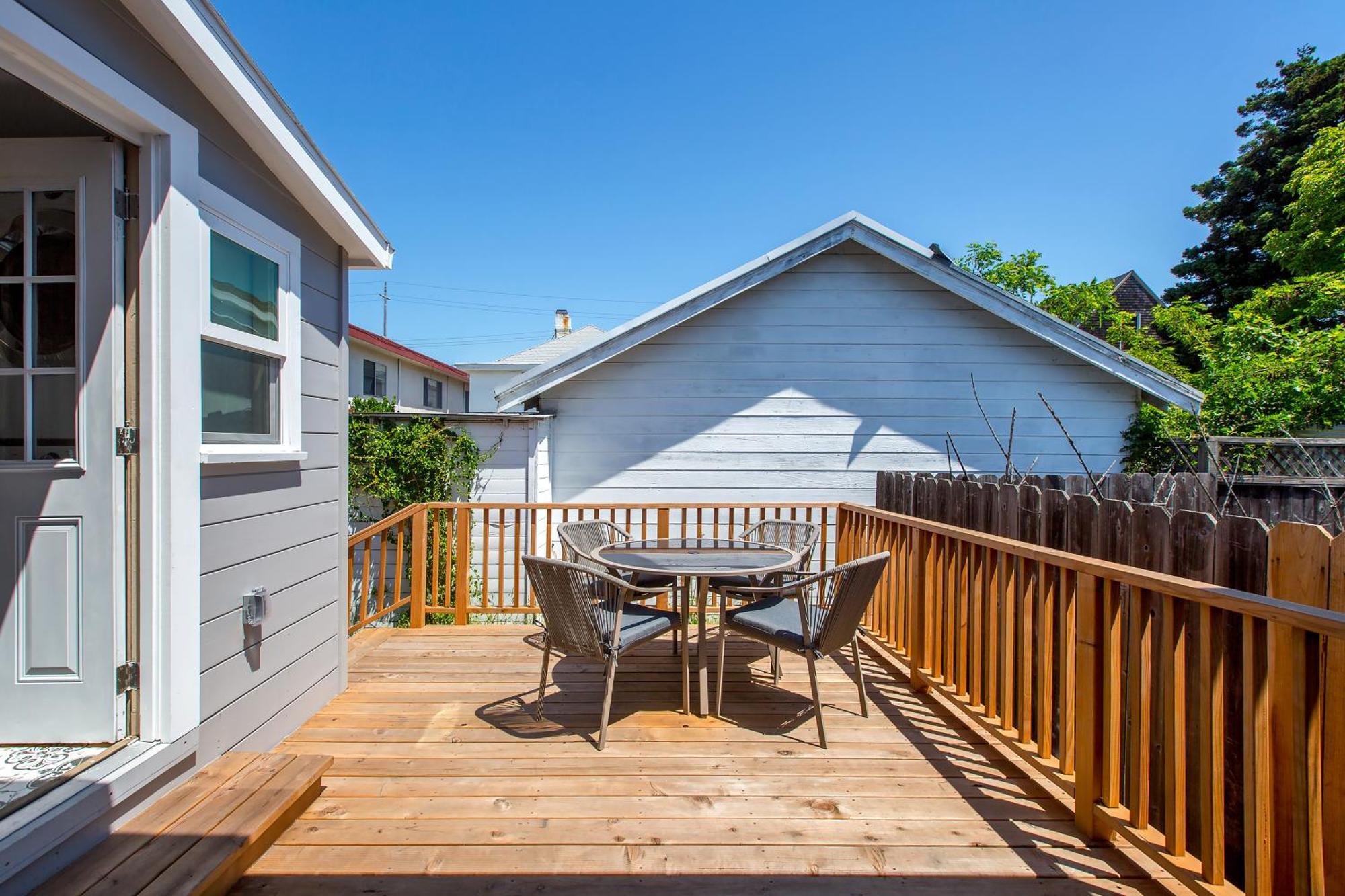 2br 2ba House, Ac, Near Ferry To San Francisco, 2 Free Parking Spaces Holiday home *