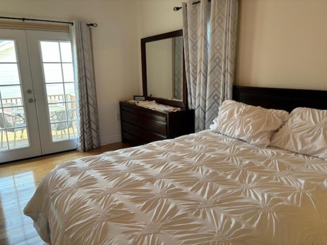 Casa de Férias 2br 2ba House, Ac, Near Ferry To San Francisco, 2 Free Parking Spaces