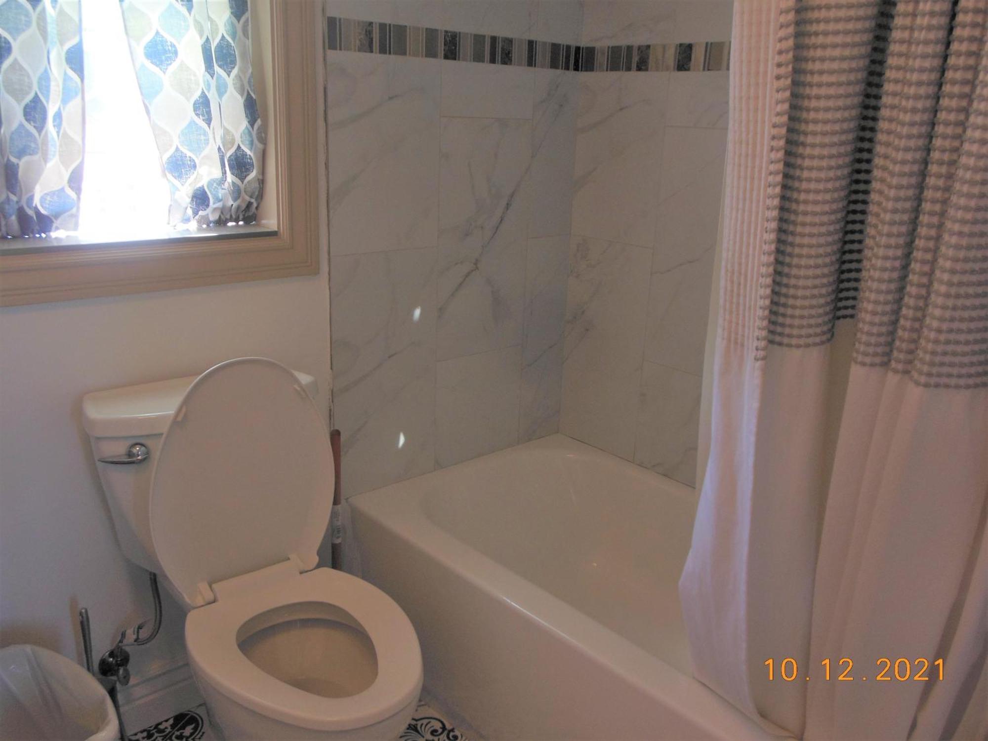 2br 2ba House, Ac, Near Ferry To San Francisco, 2 Free Parking Spaces Holiday home