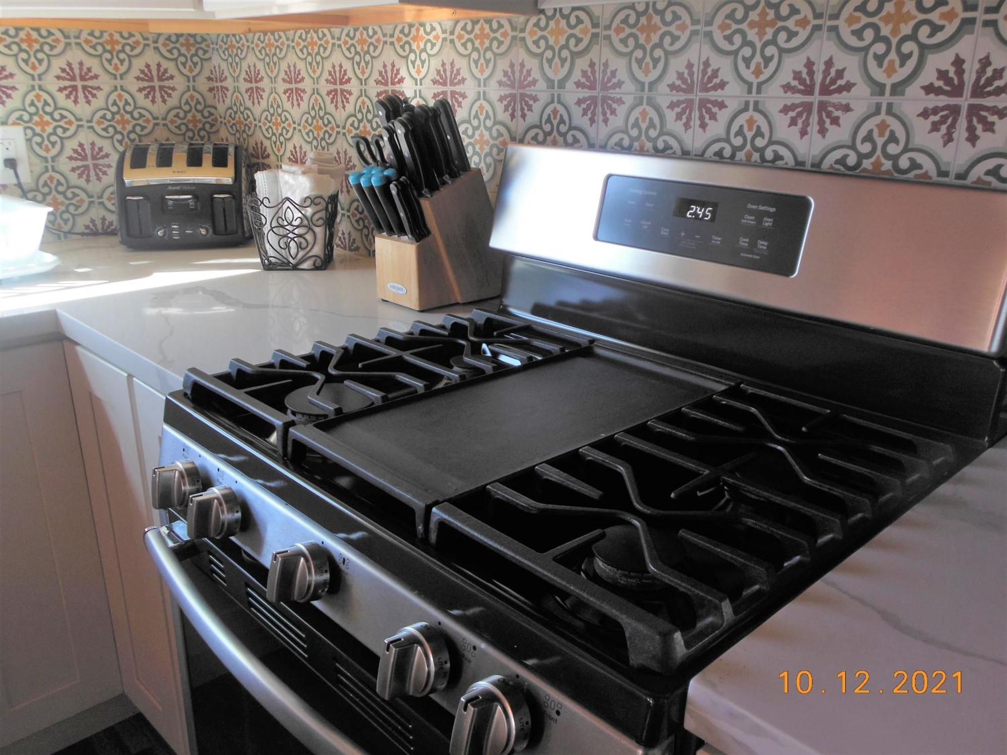 Holiday home 2br 2ba House, Ac, Near Ferry To San Francisco, 2 Free Parking Spaces *