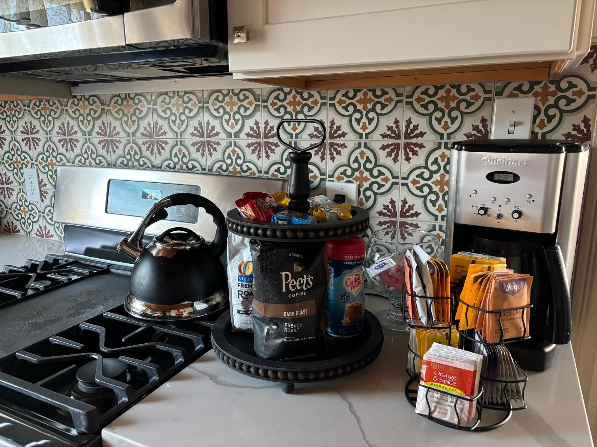 2br 2ba House, Ac, Near Ferry To San Francisco, 2 Free Parking Spaces Holiday home Alameda